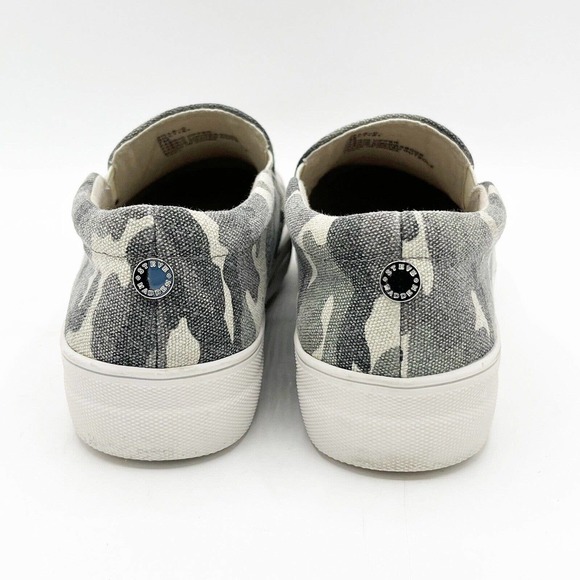 Steve Madden Gills Platform Sneaker Camo Canvas Slip On Comfort - Picture 5 of 10